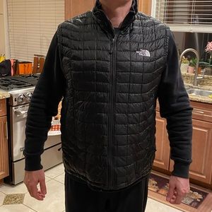 THE NORTH FACE THERMOBALL VEST MEN'S XL